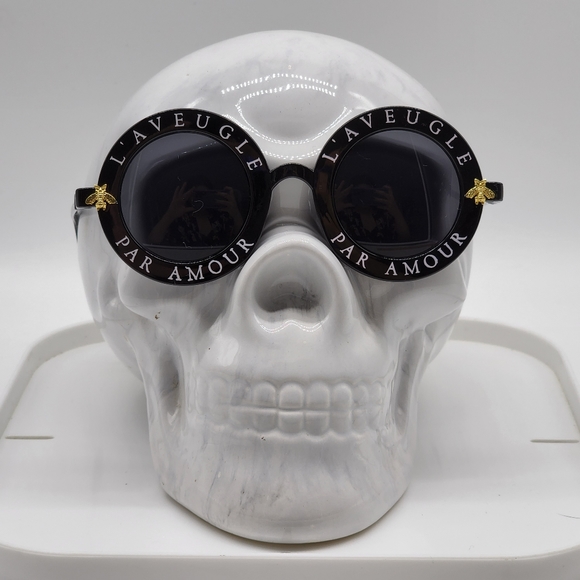 NWOT Black French 'Blind for love' Round Oversized Sunglasses - Picture 16 of 16